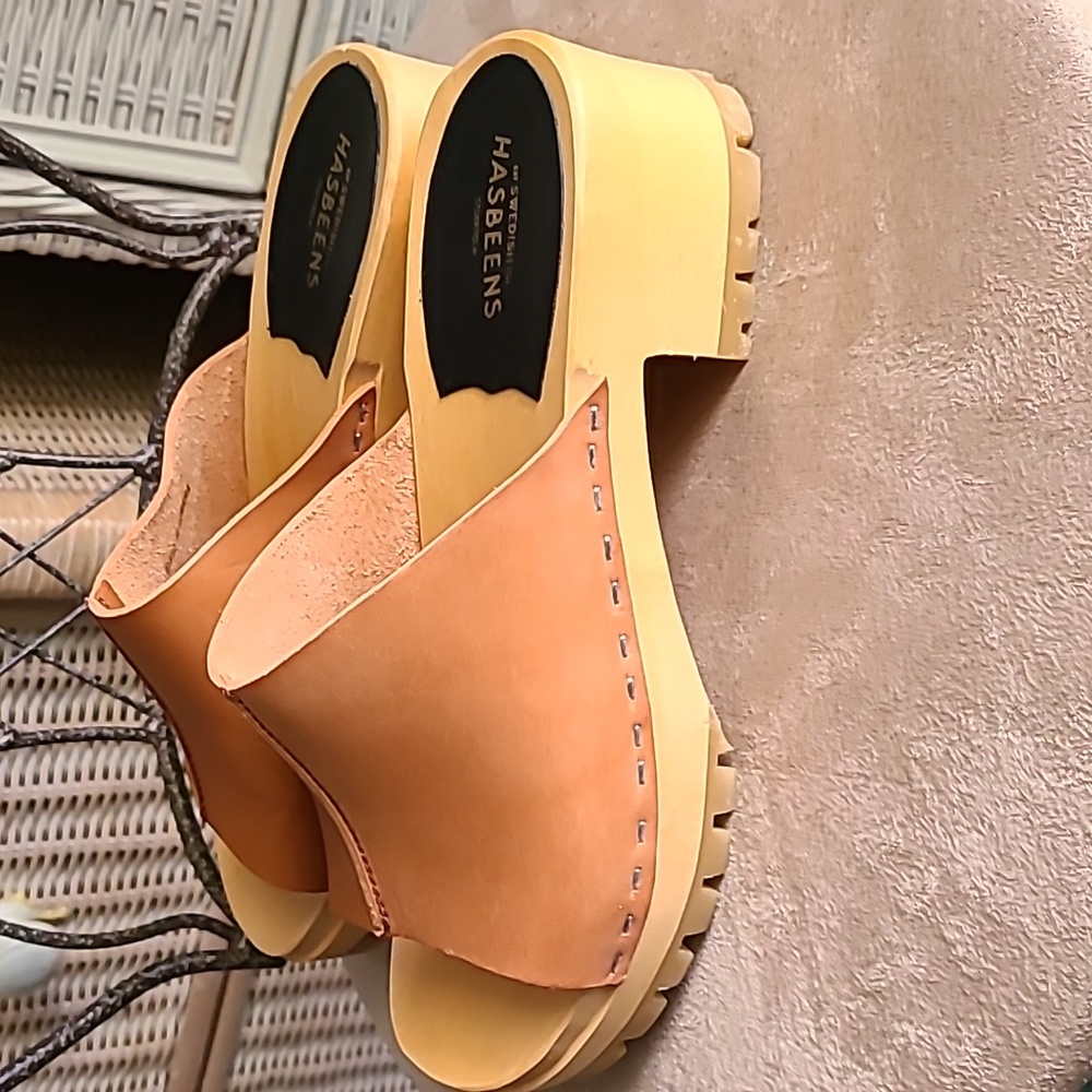 Clogs